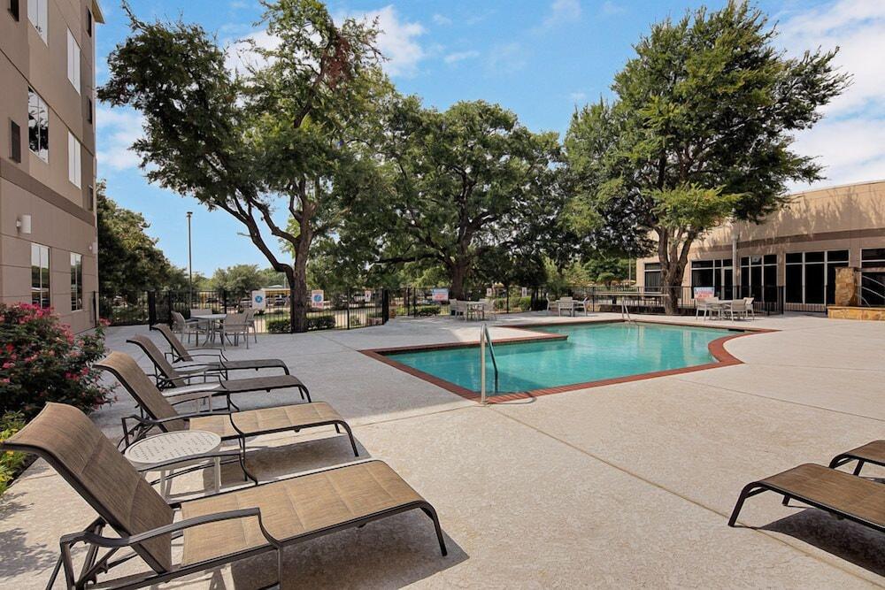 Hilton Garden Inn Dfw Airport South Irving Kültér fotó